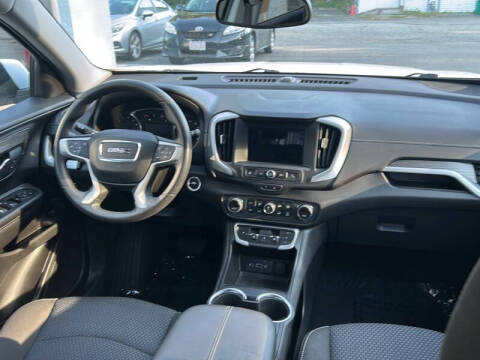 2023 GMC Terrain SLE