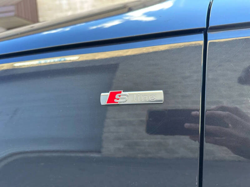 2017 Audi A4 2.0T quattro Premium Plus