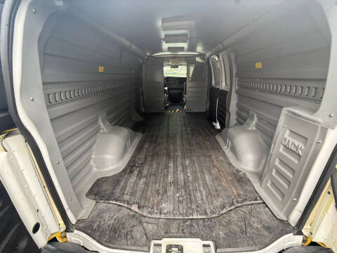 2021 Chevrolet Express 2500