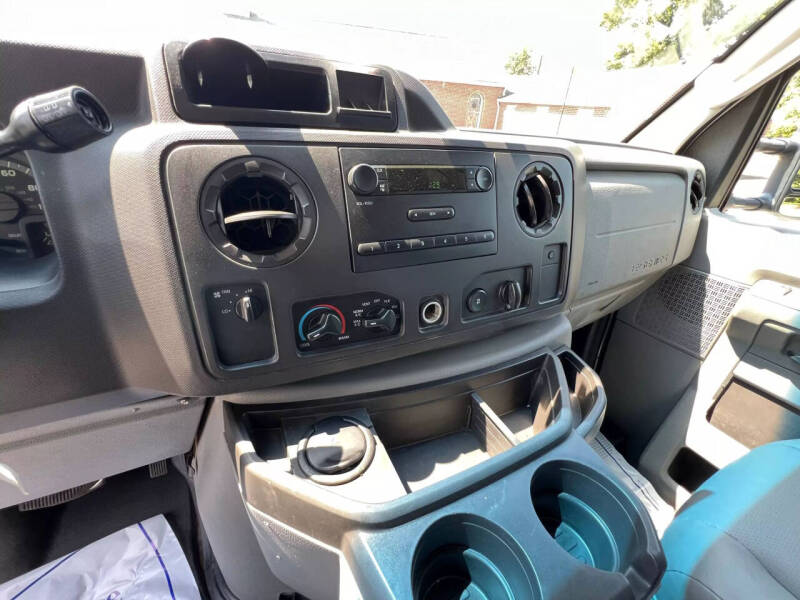 2011 Ford E-Series E-250