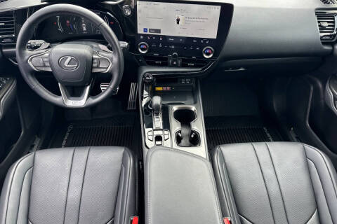 2024 Lexus NX 450h+ F SPORT Handling