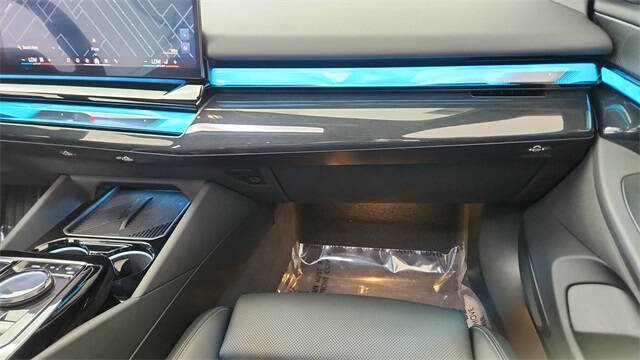 2025 BMW i5 eDrive40