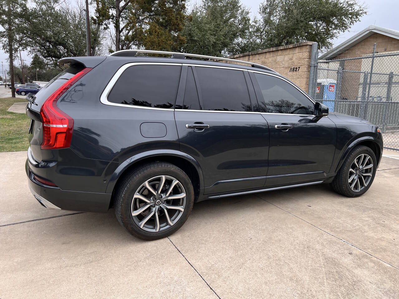 Used Car 2017 Volvo Xc90  T6 Momentum Awd 4dr Suv For Sale Under $15,000 In Austin, Texas