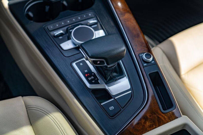 2018 Audi A4 2.0T quattro Prestige