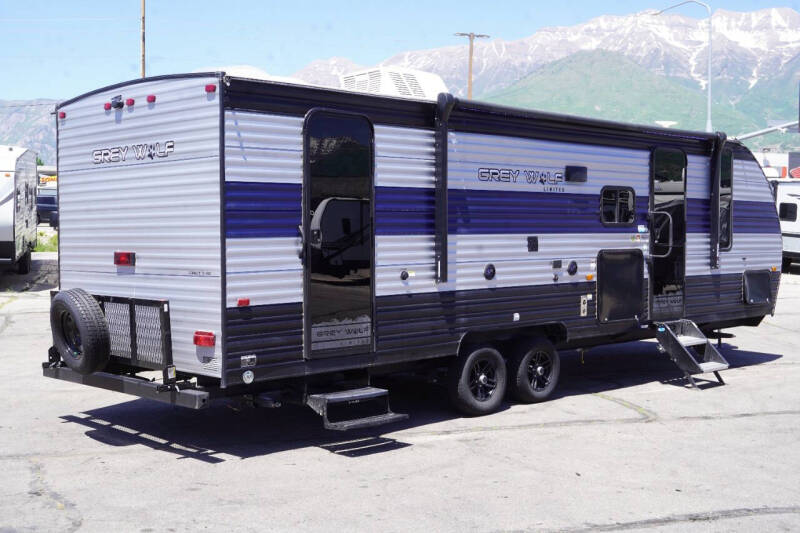 2022  Forest River  Grey Wolf Limited 26DBH