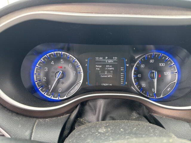 2017 Chrysler Pacifica Touring-L