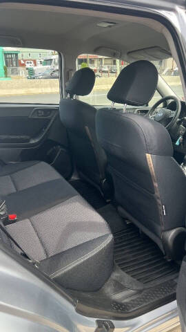 2014 Subaru Forester 2.5i