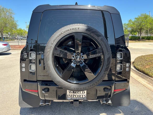 2024 Land Rover Defender 14