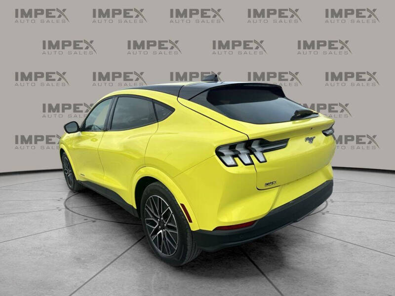 2025 Ford Mustang Mach-E Premium