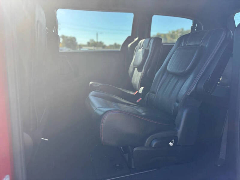 2016 Dodge Grand Caravan R/T