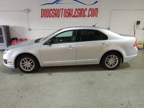 2012 Ford Fusion for sale at DOUG'S AUTO SALES INC in Pleasant View TN