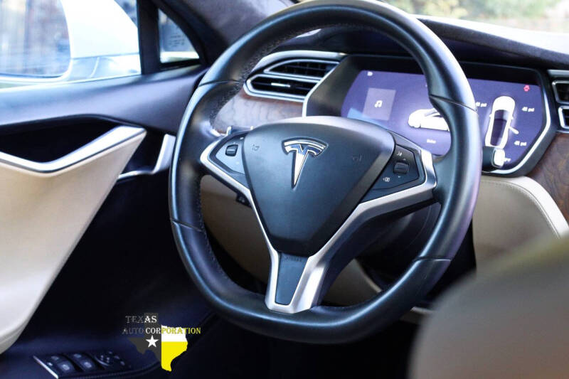 2016 Tesla Model S 90D