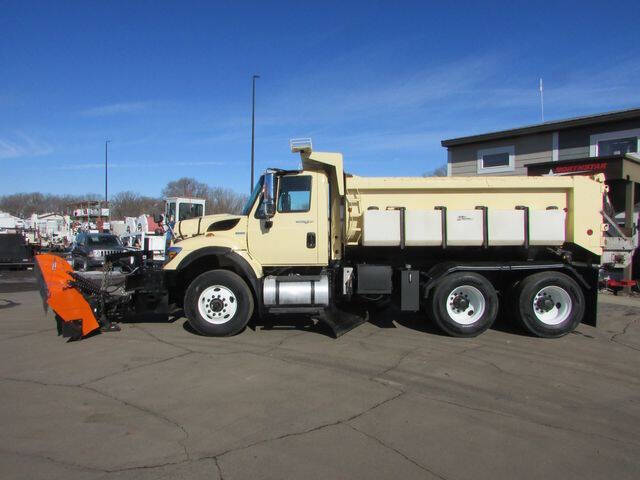 2011 International WorkStar 7400
