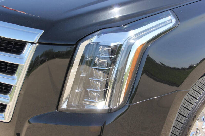 2020 Cadillac Escalade Luxury