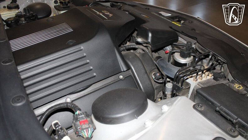 2004 Ford Thunderbird Deluxe