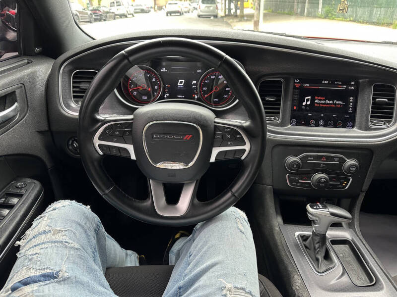 2017 Dodge Charger SXT