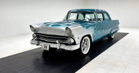 1955 Ford Deluxe