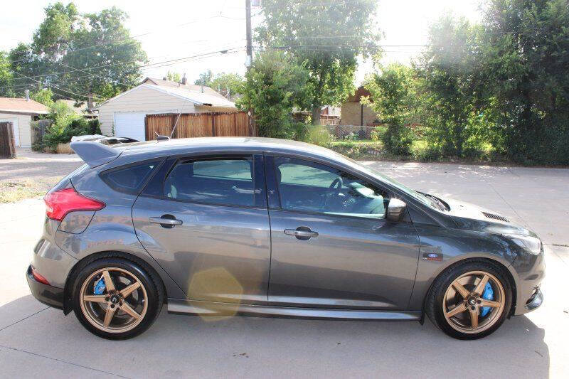 2017 Ford Focus ST