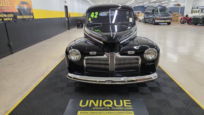 1942 Ford Super Deluxe