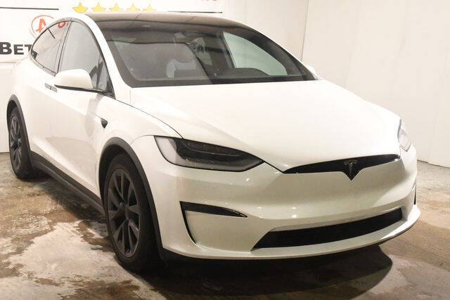 2023 Tesla Model X Standard Range