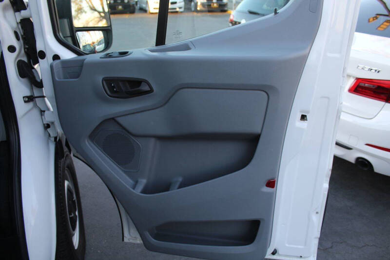 2015 Ford Transit