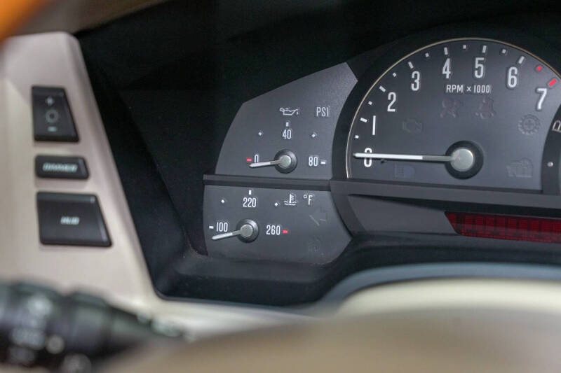 2005 Cadillac XLR