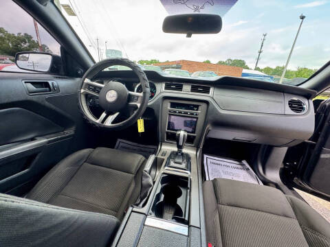 2013 Ford Mustang V6