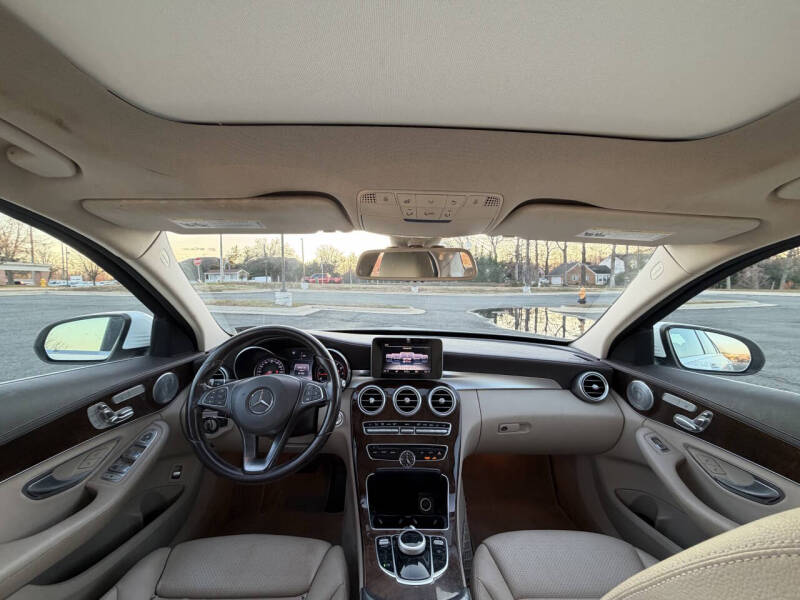 2017 Mercedes-Benz C-Class C 300 Luxury 4MATIC