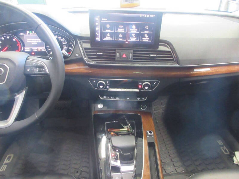 2022 Audi Q5 quattro Premium 40 TFSI