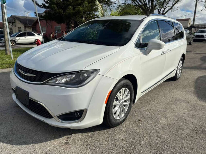 2018 Chrysler Pacifica Touring L