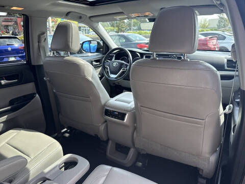 2017 Toyota Highlander XLE