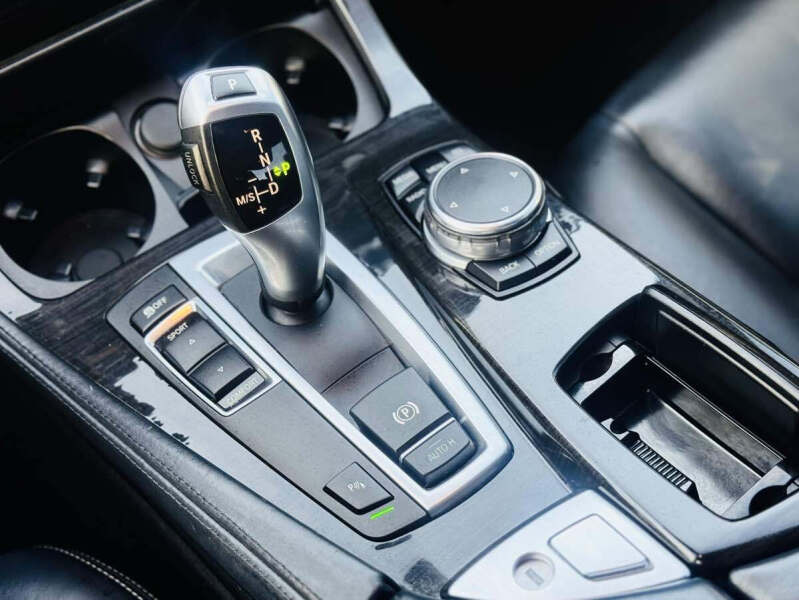 2015 BMW 5 Series 528i