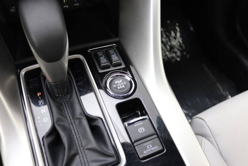 2024 Mitsubishi Eclipse Cross SEL