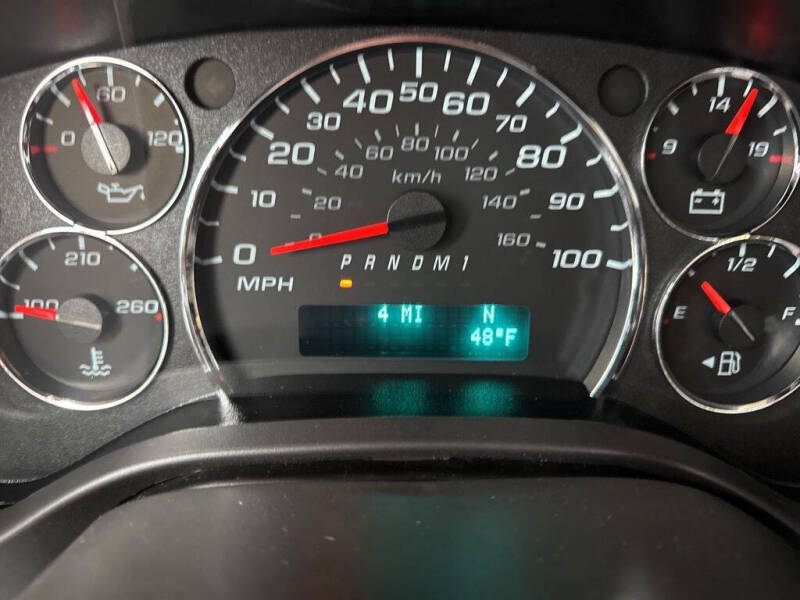 2025 Chevrolet Express 3500