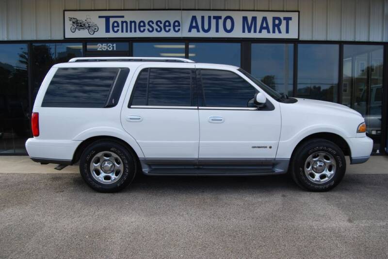 2000 Lincoln Navigator for sale at Tennessee Auto Mart Columbia in Columbia TN