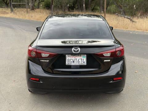 2018 Mazda MAZDA3 Touring