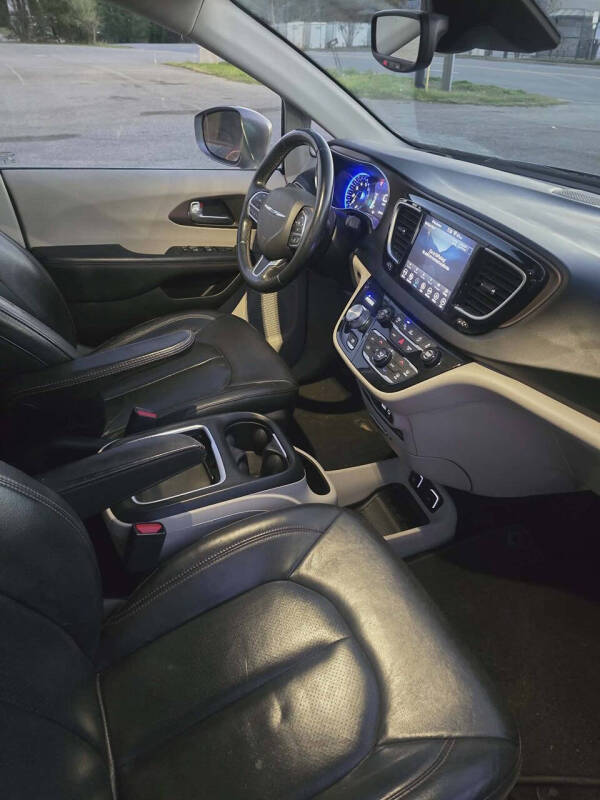 2018 Chrysler Pacifica Touring L Plus