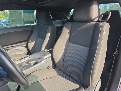 2021 Dodge Challenger SXT