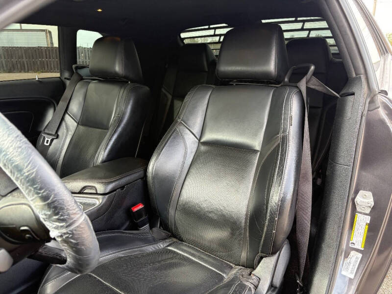 2015 Dodge Challenger SXT Plus