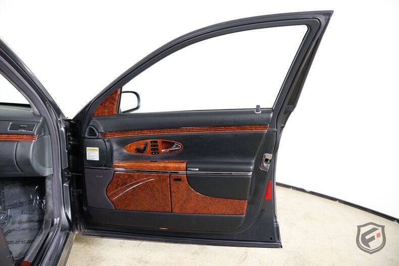2004 Maybach 57