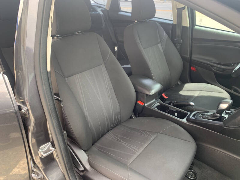 2017 Ford Focus SE