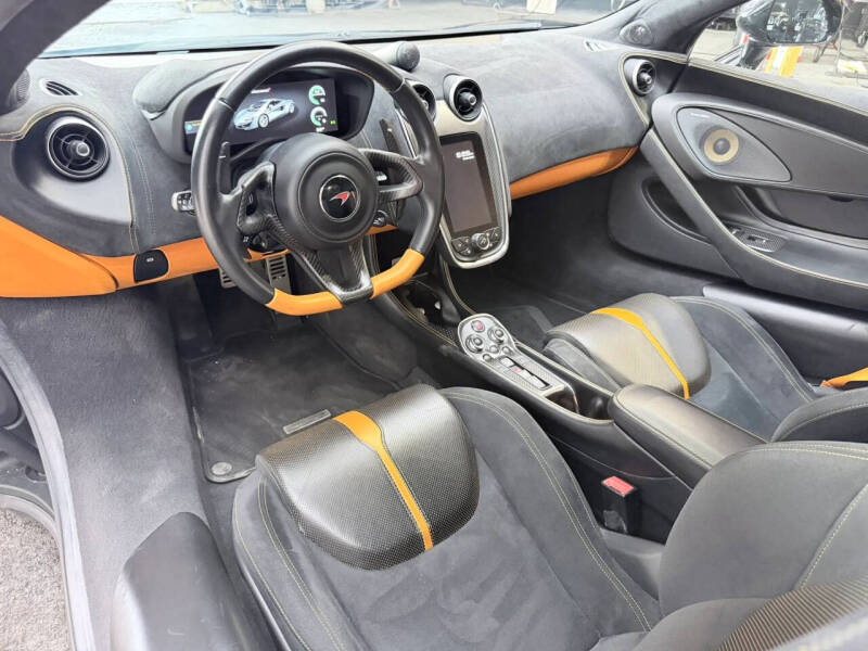 2017 McLaren 570S