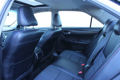 2017 Toyota Camry SE