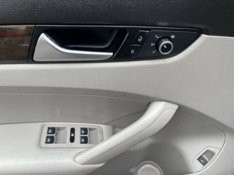 2014 Volkswagen Passat 2.0L TDI SEL Premium