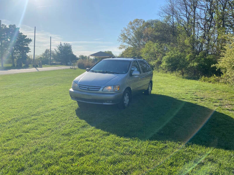 2002 Toyota Sienna LE