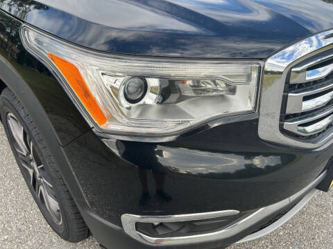 2017 GMC Acadia SLT-1