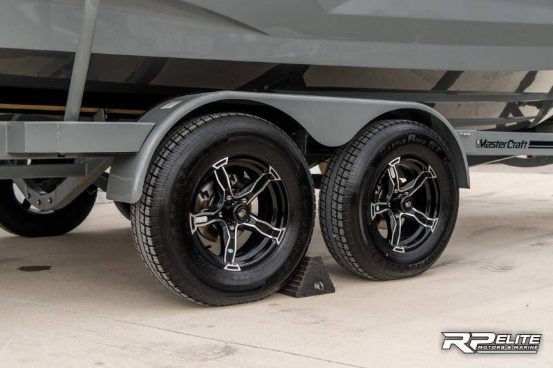 2025 MasterCraft X22