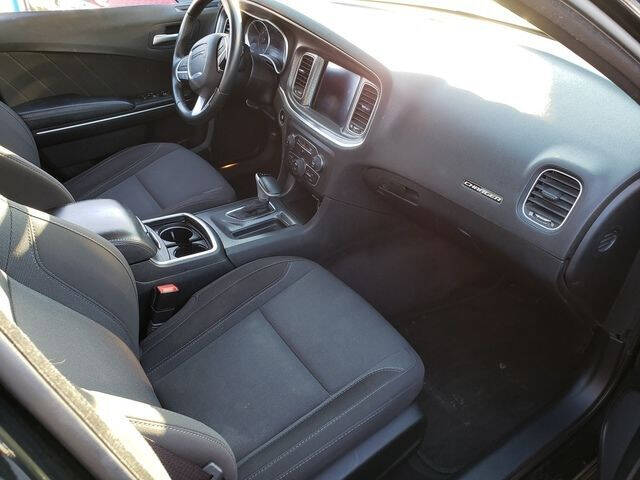 2017 Dodge Charger SXT