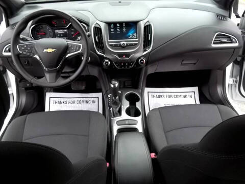 2017 Chevrolet Cruze LT Auto