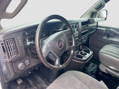 2024 GMC Savana 2500